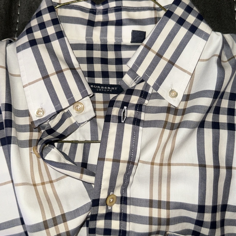 Burberry London - Picture 3 of 4